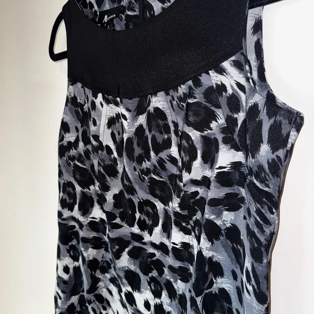 Black and Gray Patterned Women's Dress - Picture 3 of 5